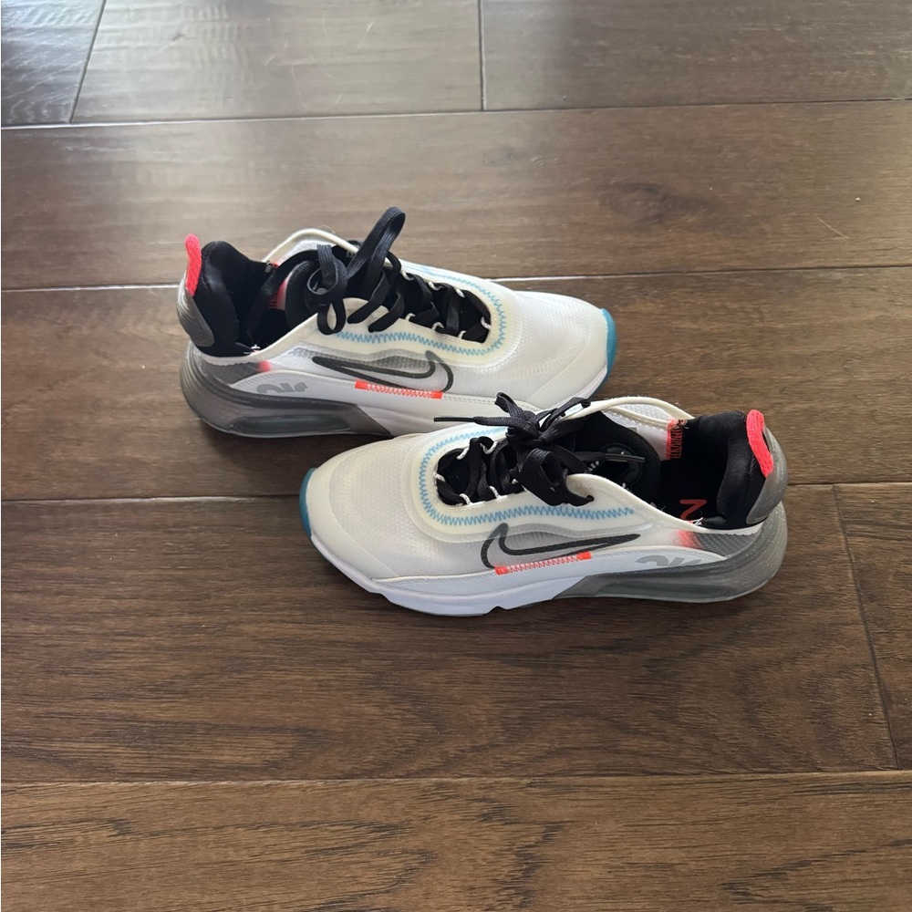 Nike Air Max 2090